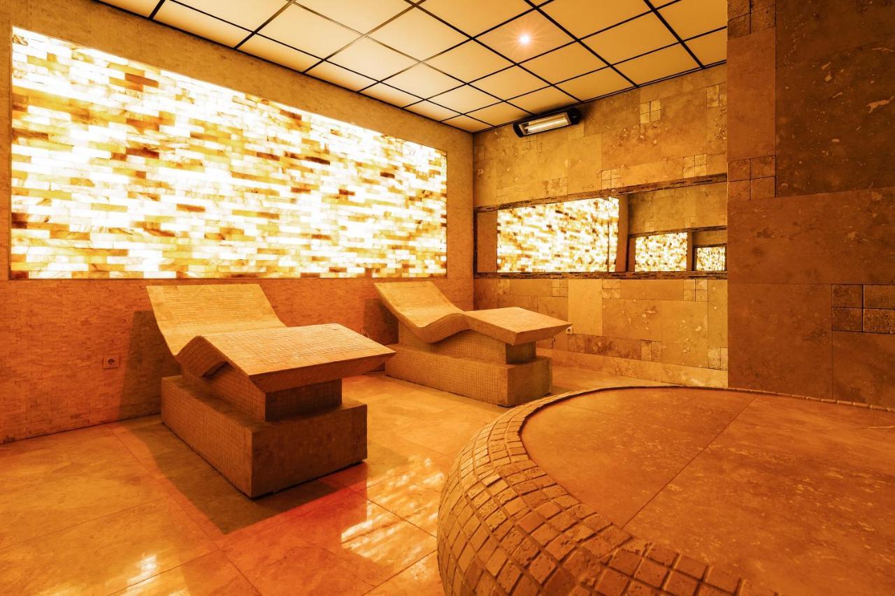 Aqua Spa Hotel Zlatograd Exteriör bild