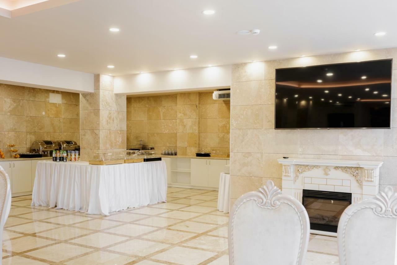 Aqua Spa Hotel Zlatograd Exteriör bild